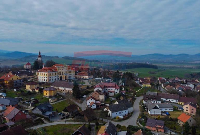 PRODEJ RODINNÉHO DOMU SE ZAHRADOU V TÝNCI U KLATOV