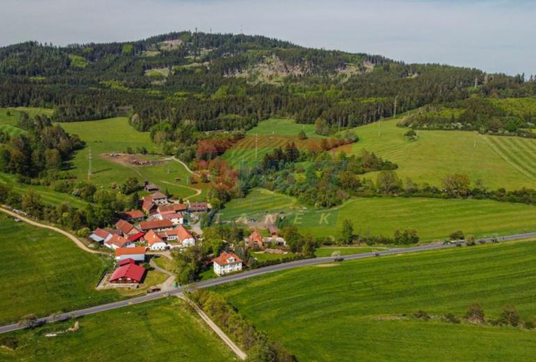 PRODEJ APARTMÁNOVÉHO, BYTOVÉHO, RODINNÉHO DOMU 3 KM OD SUŠICE