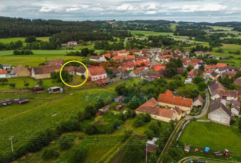 PRODEJ CHALUPY - DOMU SE ZAHRADOU U HORAŽĎOVIC - KOMUŠÍN