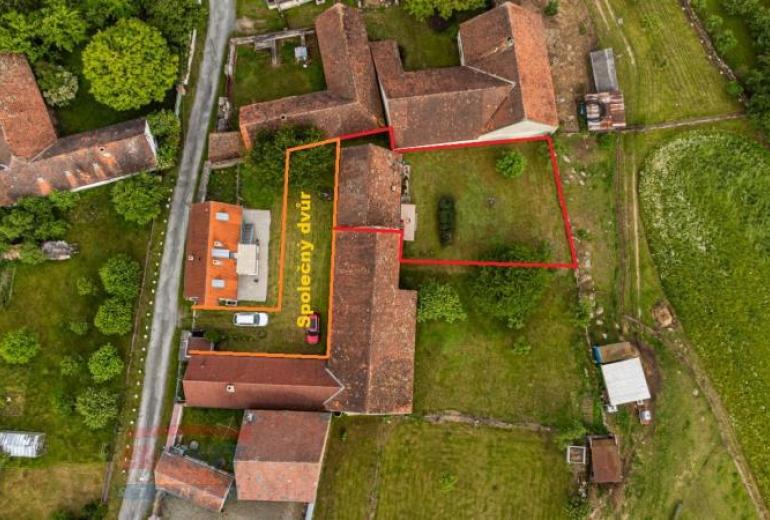 PRODEJ CHALUPY - DOMU SE ZAHRADOU U HORAŽĎOVIC - KOMUŠÍN