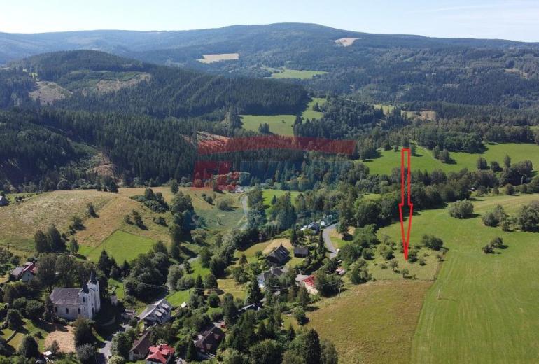 Prodej rodinného domu v Kašperských Horách se stavebním pozemkem 4430 m2