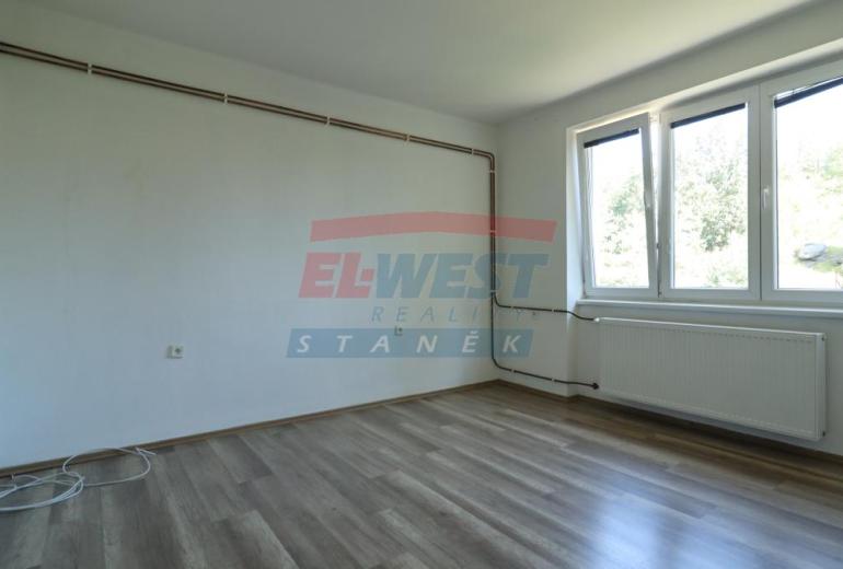 PRODEJ ZDĚNÉHO BYTU 3+1 S BALKONEM V MLÁZOVECH U SUŠICE