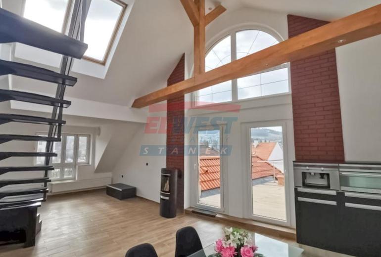 PRODEJ KOMERČNÍ - OBCHODNÍ BUDOVY S BYTY V CENTRU SUŠICE - ŠUMAVA