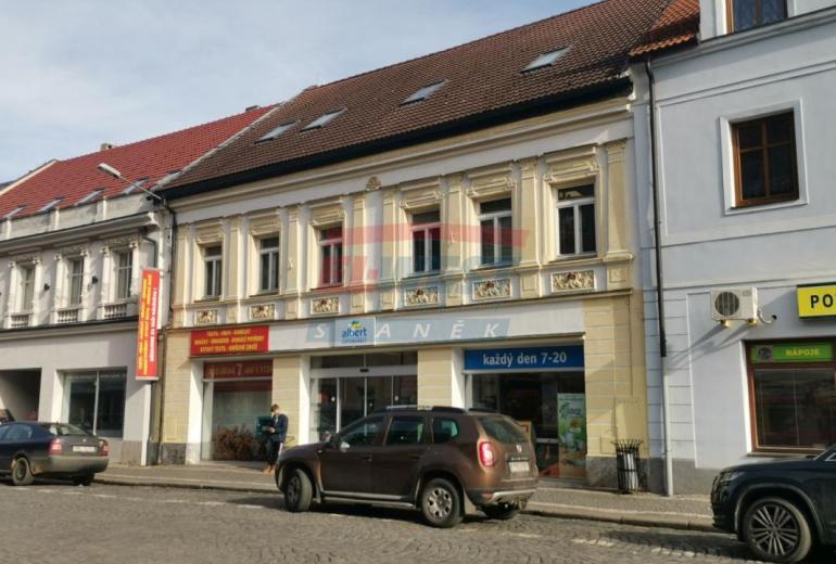 PRODEJ KOMERČNÍ - OBCHODNÍ BUDOVY S BYTY V CENTRU SUŠICE - ŠUMAVA