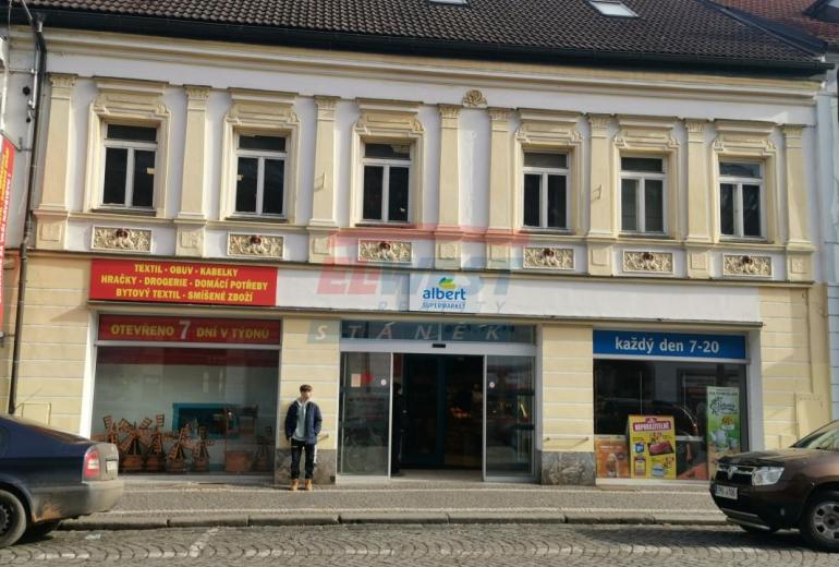 PRODEJ KOMERČNÍ - OBCHODNÍ BUDOVY S BYTYV CENTRU SUŠICE - ŠUMAVA
