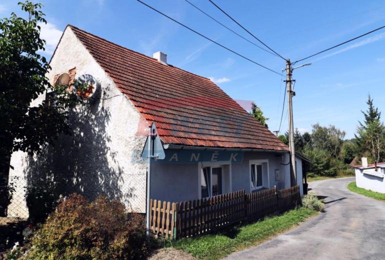 PRODEJ RODINNÉHO DOMU V JINDŘICHOVICÍCH U KOLINCE
