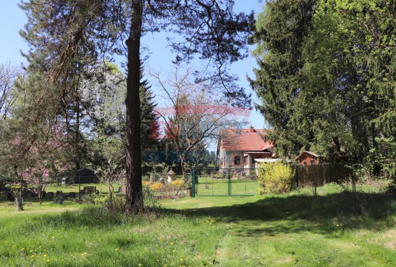 PRODEJ DOMU NA ŠUMAVĚ NA SAMOTĚ U LESA S VLASTNÍM RYBNÍKEM A ROZLEHLÝM POZEMKEM