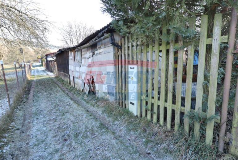PRODEJ POZEMKU 588M2 URČENÝ K VÝSTAVBĚ SE ZAHRADOU/ POZEMKEM 5224M2 V DLOUHÉ VSI