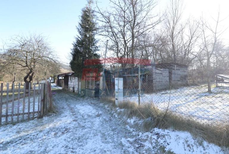 PRODEJ POZEMKU 588M2 URČENÝ K VÝSTAVBĚ SE ZAHRADOU/ POZEMKEM 5224M2 V DLOUHÉ VSI