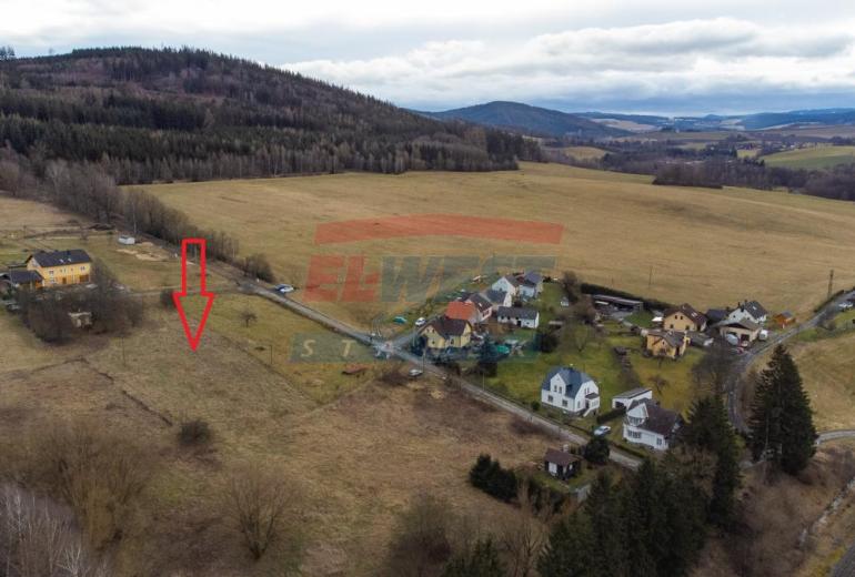POZEMEK URČENÝ K VÝSTAVBĚ DOMU V KOLINCI