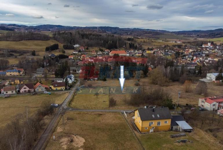 POZEMEK URČENÝ K VÝSTAVBĚ DOMU V KOLINCI