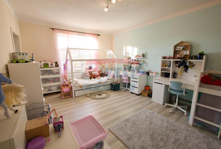 PRODEJ ZDĚNÉHO BYTU 2+1, 80 M2 V KAŠPERSKÝCH HORÁCH