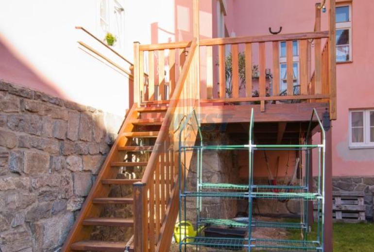PRODEJ ZDĚNÉHO BYTU 2+1, 80 M2 V KAŠPERSKÝCH HORÁCH