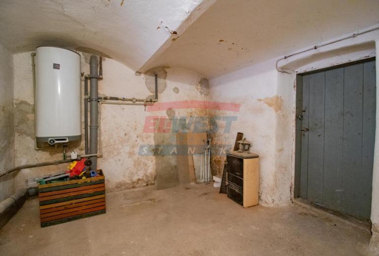 PRODEJ ZDĚNÉHO BYTU 2+1, 80 M2 V KAŠPERSKÝCH HORÁCH