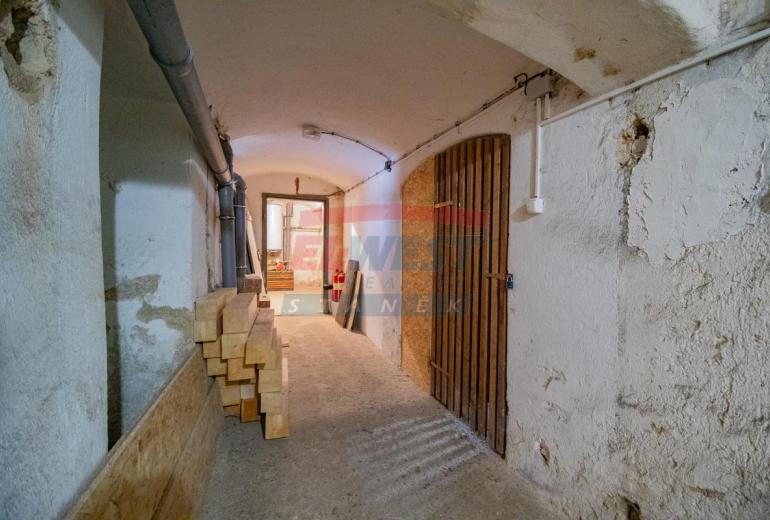 PRODEJ ZDĚNÉHO BYTU 2+1, 80 M2 V KAŠPERSKÝCH HORÁCH