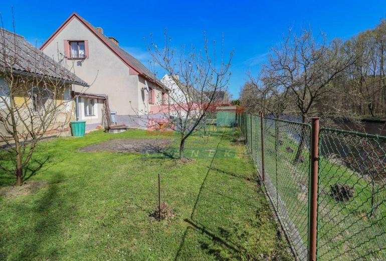 RODINNÝ DŮM - CHALUPA U ŘEKY OTAVY, ČEPICE U SUŠICE