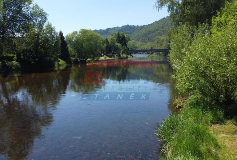 RODINNÝ DŮM - CHALUPA U ŘEKY OTAVY, ČEPICE U SUŠICE