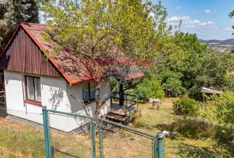 Prodej zahrady s chatkou v Sušici