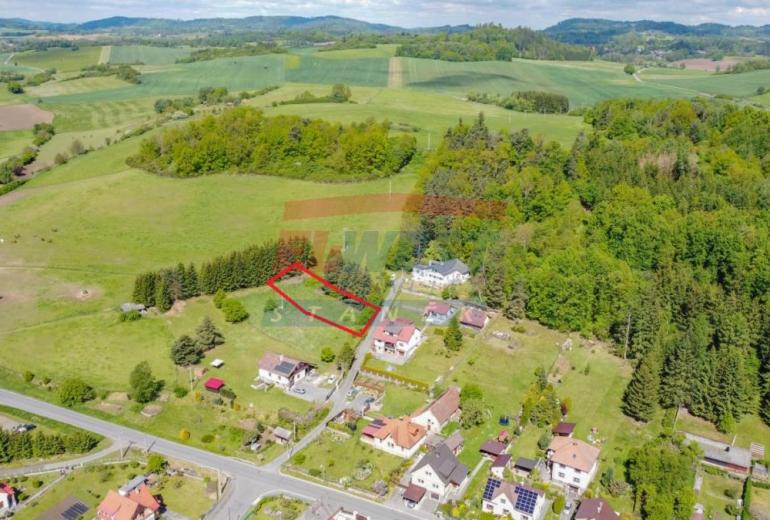 Pozemek určený k výstavbě domu1678 m2 v Kolinci
