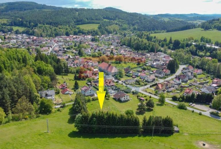Pozemek určený k výstavbě domu 1679 m2 v Kolinci