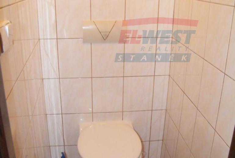 Pronájem bytu 2+1 na náměstí v Sušici