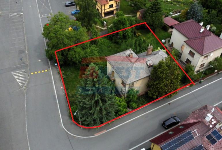 Prodej rodinné vily se zahradou a garáží v Klatovech