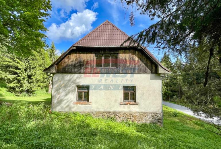 Prodej rekreačního domu na šumavské samotě u Horní Vltavice