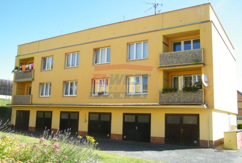 Pronájem bytu 3+1 s balkonem a garáží ve zděné bytovce v Sušici