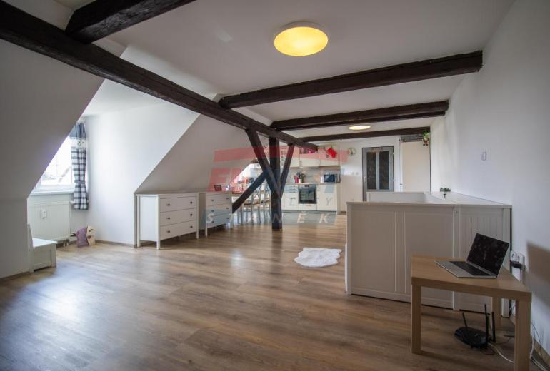 Prodej loftového apartmánu - bytu (58 m2) v Hartmanicích, Šumava