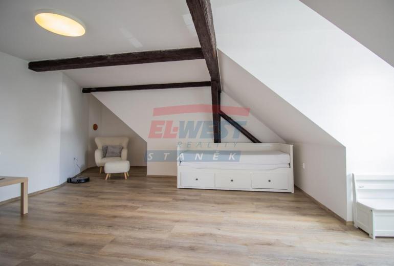 Prodej loftového apartmánu - bytu (58 m2) v Hartmanicích, Šumava