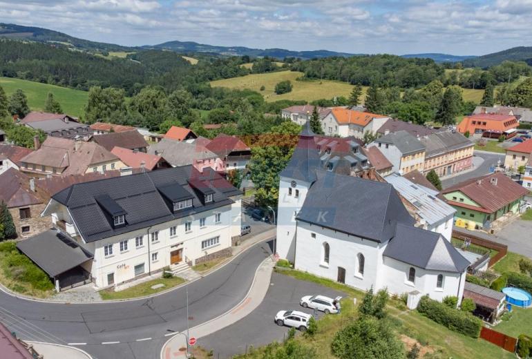 Prodej loftového apartmánu - bytu (58 m2) v Hartmanicích, Šumava
