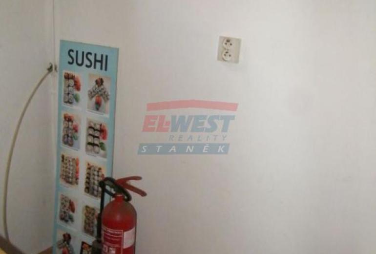 Pronájem komerčních prostor na náměstí v Sušici