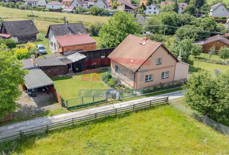 Prodej udržovaného rodinného domu v Dlouhé Vsi u Sušice