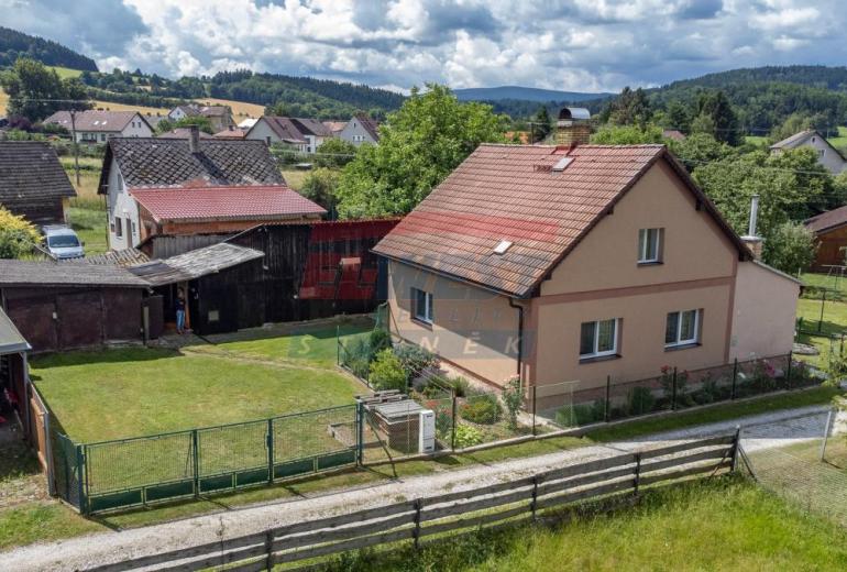 Prodej udržovaného rodinného domu v Dlouhé Vsi u Sušice