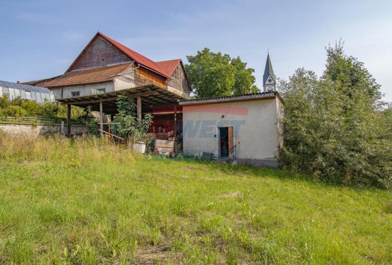 Prodej domu se stodolou a velkou zahradou v Žihobcích
