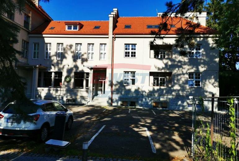Pronájem podkrovního nadstandardního bytu – 2+kk v Rezidenci Šumava v Sušici