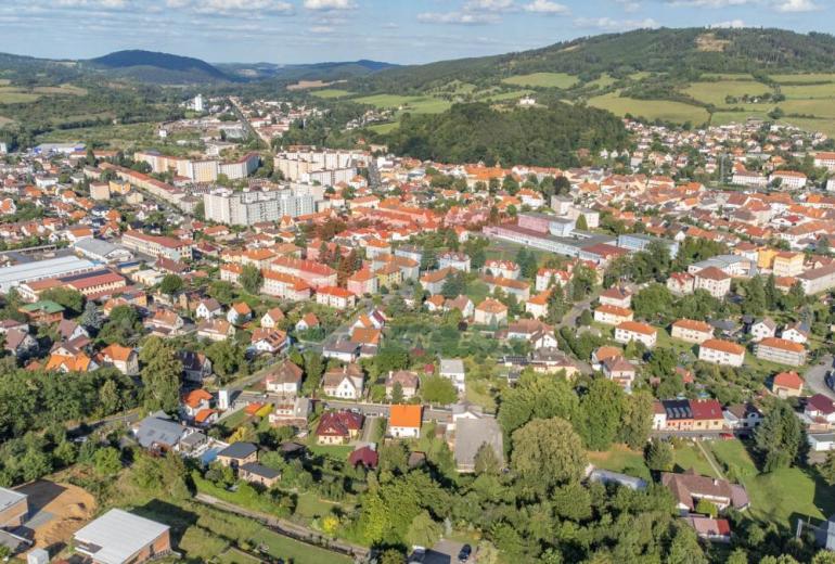 Na prodej pozemek 1096 m² v Sušici - Vaše investice do budoucna