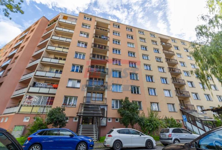 Prodej zrekonstruovaného bytu s bezbariérovým vstupem 3+1 v Sušici