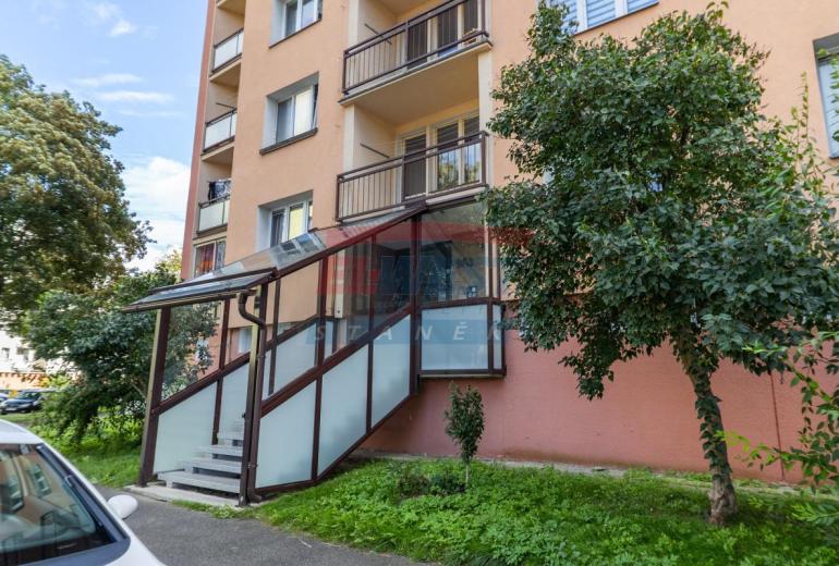 Prodej zrekonstruovaného bytu s bezbariérovým vstupem 3+1 v Sušici