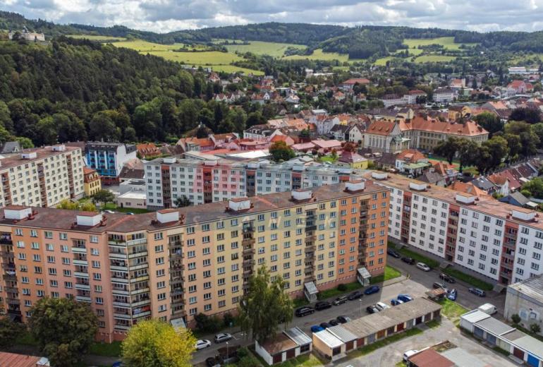 Prodej zrekonstruovaného bytu s bezbariérovým vstupem 3+1 v Sušici