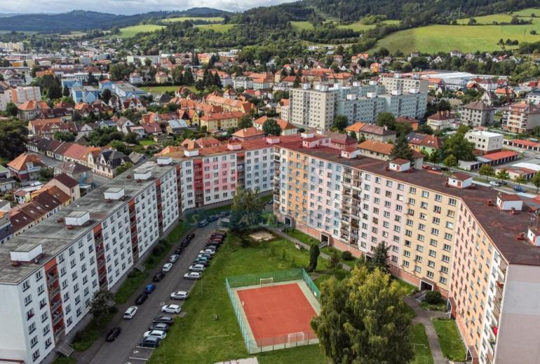 Prodej zrekonstruovaného bytu s bezbariérovým vstupem 3+1 v Sušici