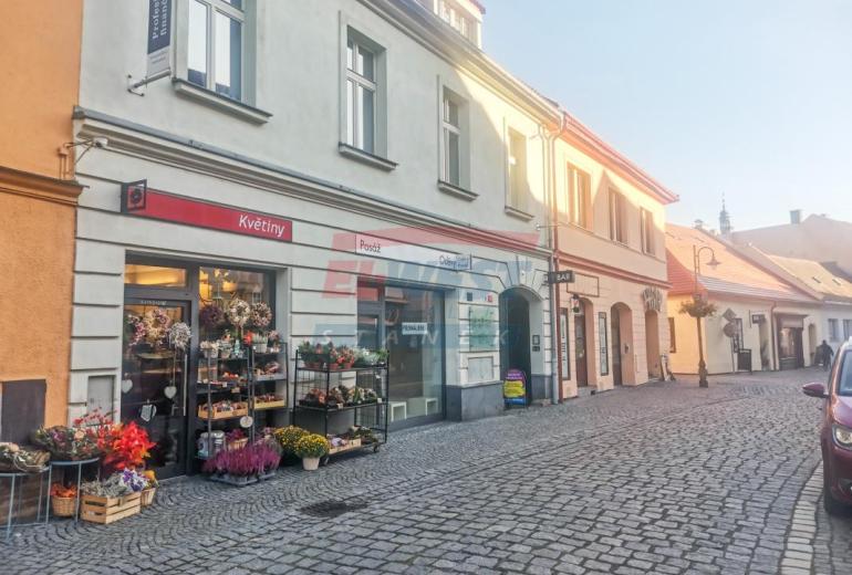 Pronájem prodejny v blízkosti centra Sušice, ul. Americké armády
