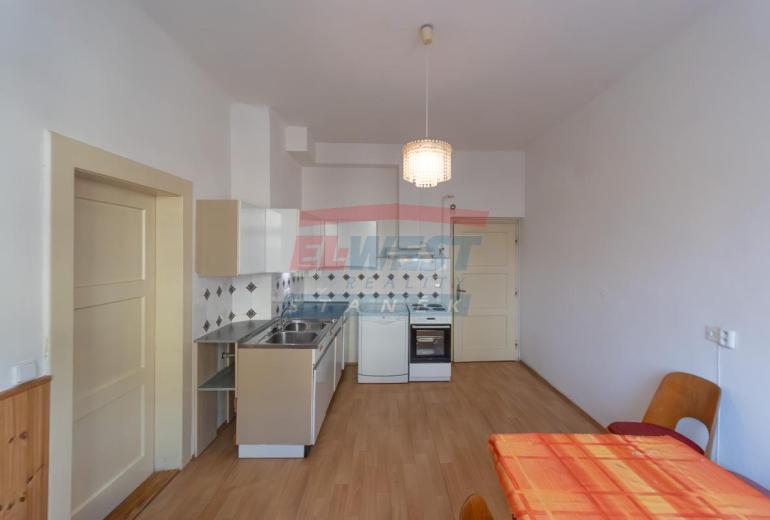 Prodej zděného bytu 2+1 (82m2) v Klatovech