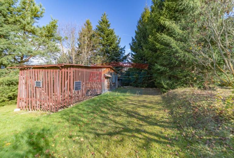 Prodej stavebního pozemku pro 2 domy 2306 m2 v Žichovicích