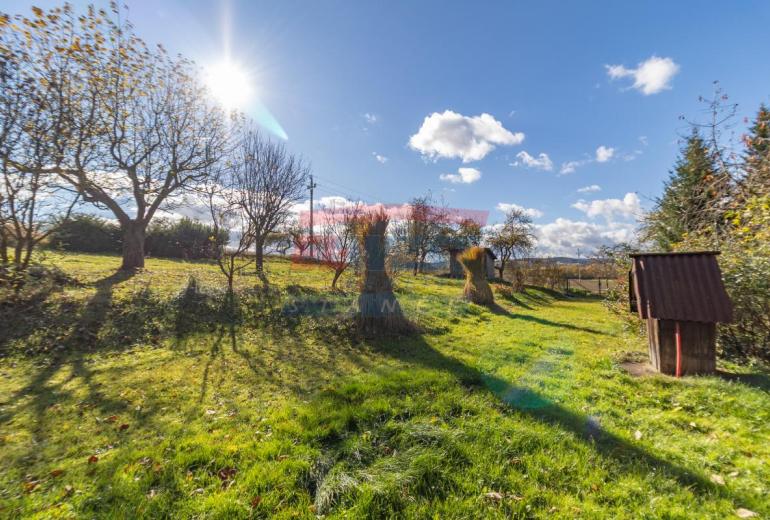 Prodej stavebního pozemku pro 2 domy 2306 m2 v Žichovicích