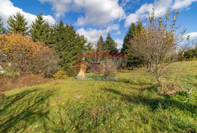 Prodej stavebního pozemku pro 2 domy 2306 m2 v Žichovicích