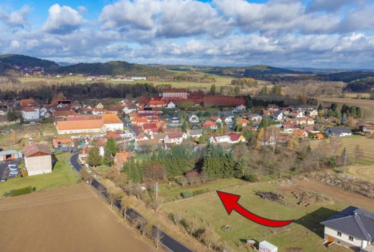 Prodej stavebního pozemku pro 2 domy 2306 m2 v Žichovicích