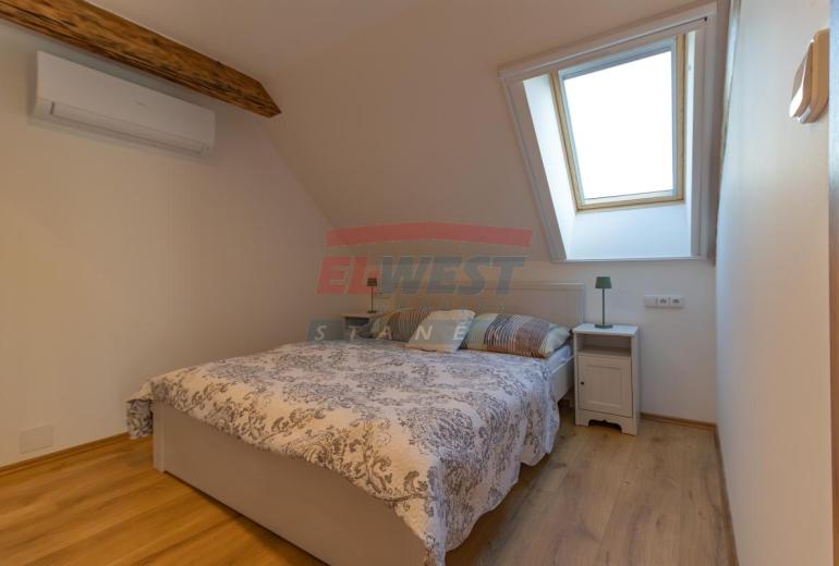 Prodej klimatizovaného apartmánu 2+kk s balkonem v Rezidenci Jiřičné u Petrovic, Šumava