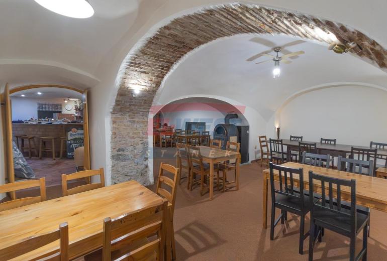 Pronájem restaurace – kavárny, baru v centru města Sušice