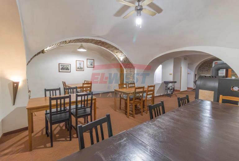 Pronájem restaurace – kavárny, baru v centru města Sušice
